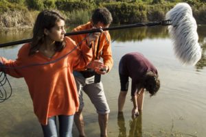 Taller práctico de producción y realización audiovisual sobre patrimonio natural para jóvenes impartido por Trasfoco Escuela Audiovisual Itinerante en Viña del Mar (Chile)